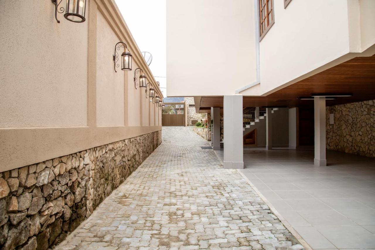 Espaco 250 - Apto Mobiliado, 3 Quartos, Sendo Uma Suite, Banheiro Social, Cozinha Completa, Sala De Estar, Ar Condicionado, Tv E Internet Тирадентис Экстерьер фото