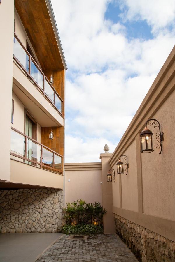 Espaco 250 - Apto Mobiliado, 3 Quartos, Sendo Uma Suite, Banheiro Social, Cozinha Completa, Sala De Estar, Ar Condicionado, Tv E Internet Тирадентис Экстерьер фото